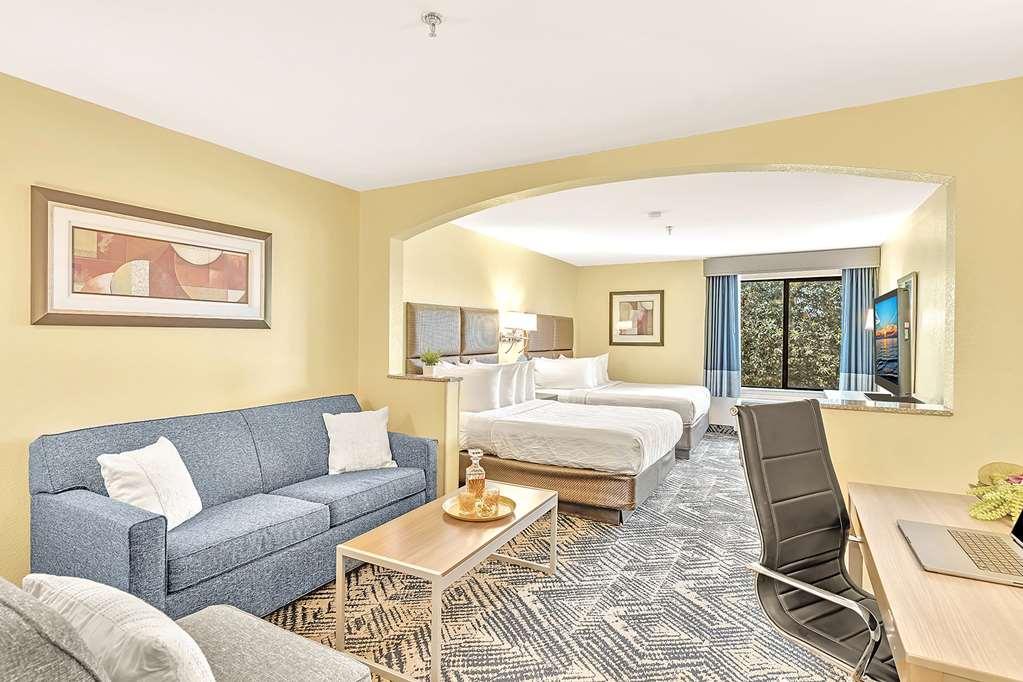 Best Western Plus Lewisville Flower Mound Phòng bức ảnh