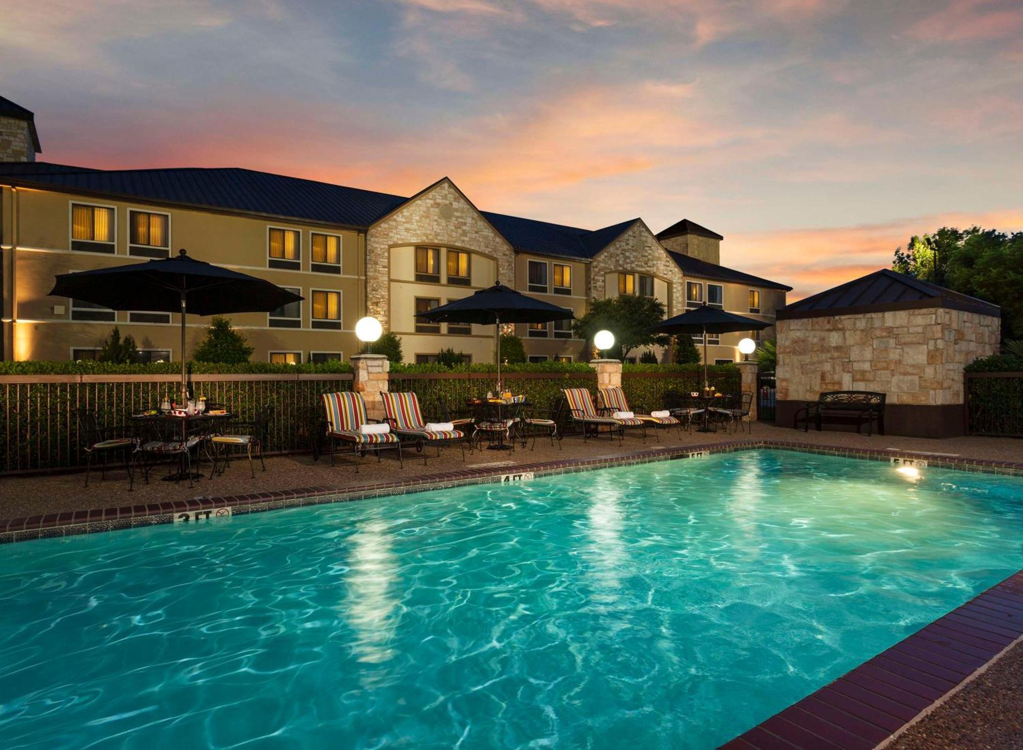 Best Western Plus Lewisville Flower Mound Ngoại thất bức ảnh